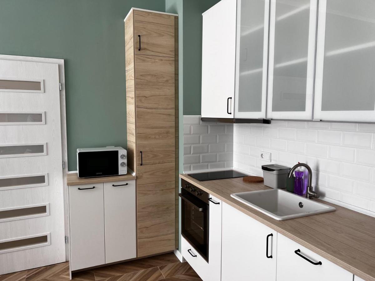 Las Brisas Garden Apartment Burgas Bagian luar foto